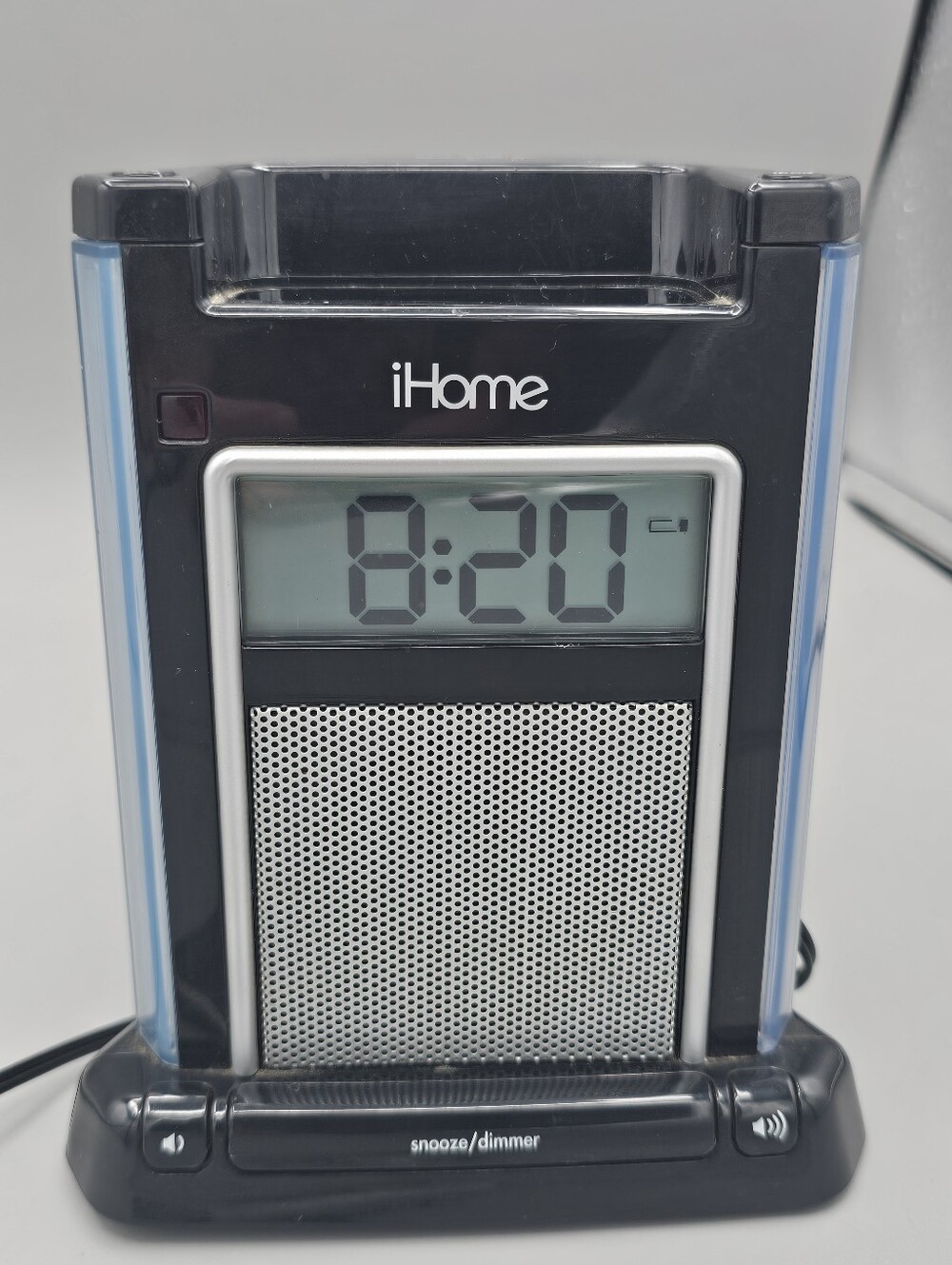 Ipod Nano 4th 8gb Ihome Speaker Dock Alarm Clock IH4B Works Battery Drains Quick - Picture 7 of 13